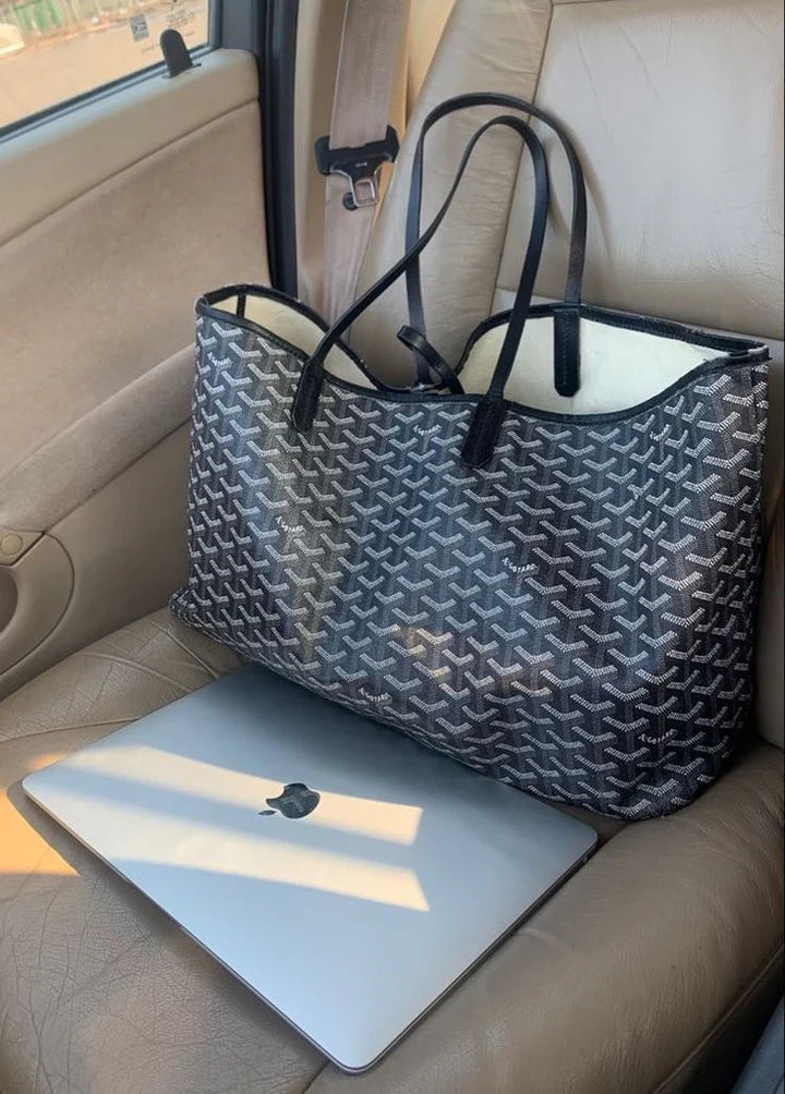 Croyard Handbag – Stylish & Spacious
