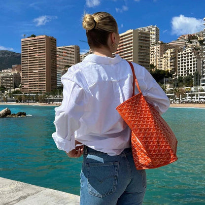 Croyard Handbag – Stylish & Spacious