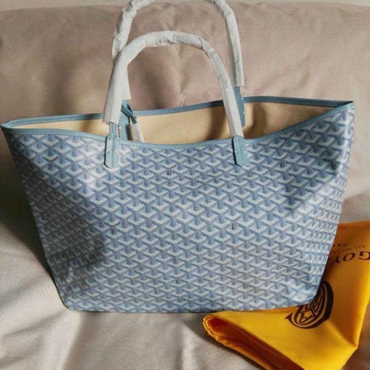 Croyard Handbag – Stylish & Spacious